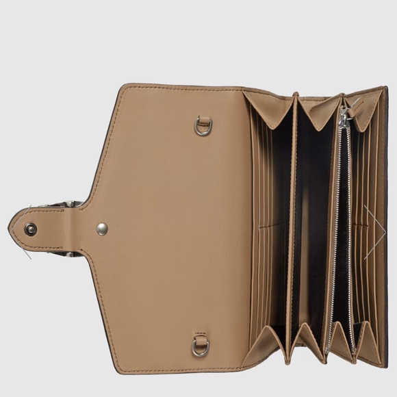 Gucci Beige GG Supreme Canvas Wallet on Chain - Picture 2 of 10